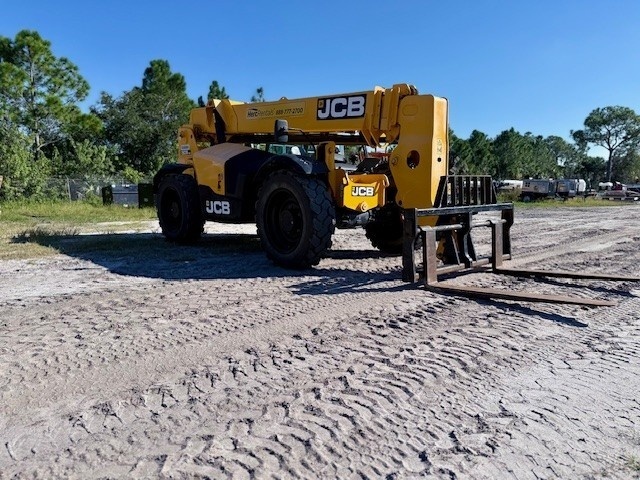 2022 JCB 509-42-2