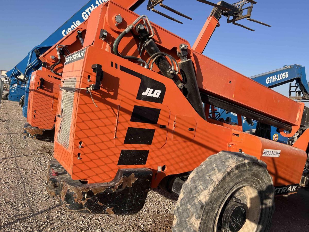 2022 SkyTrak 10042