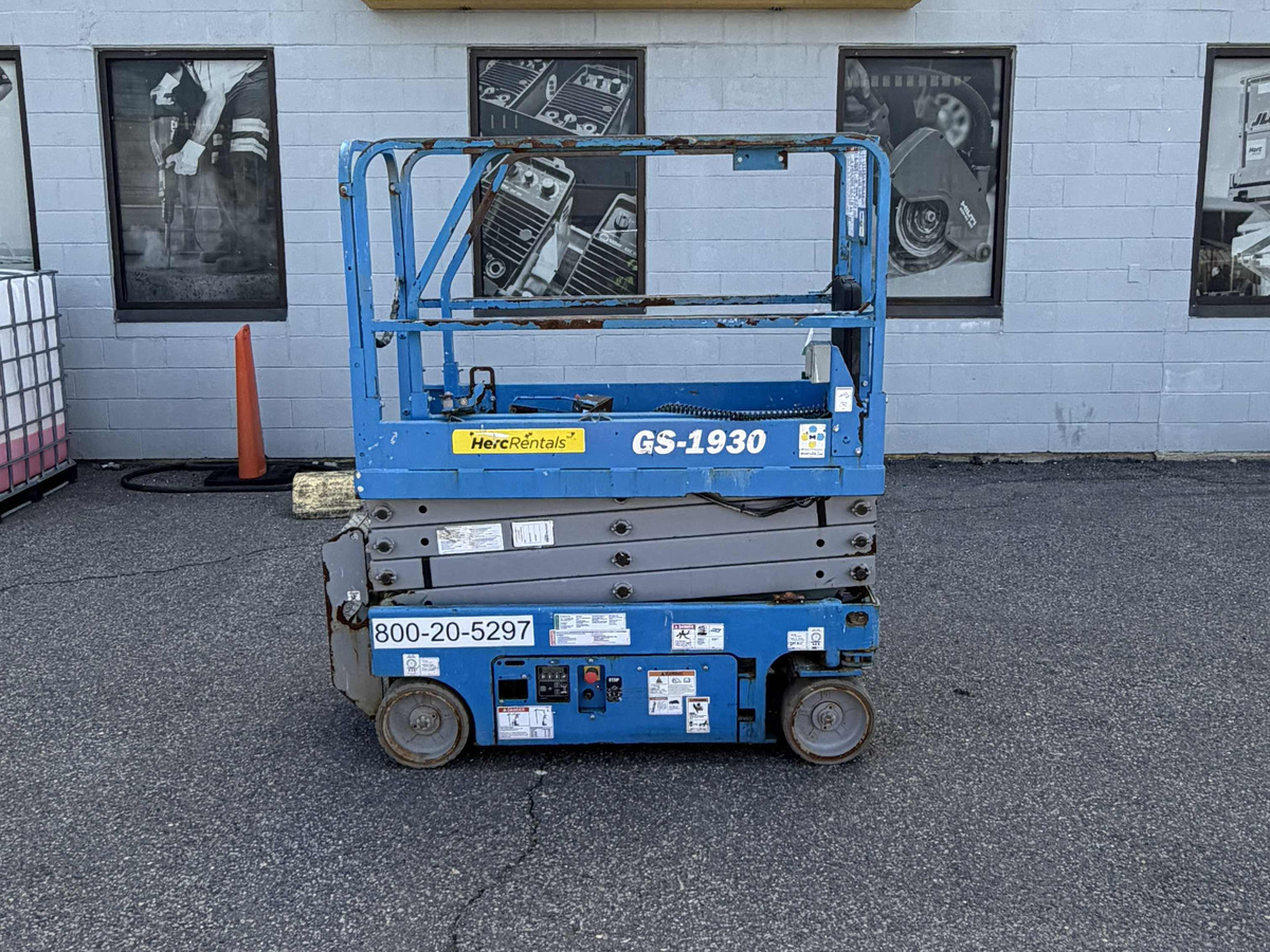 2018 Genie GS-1930