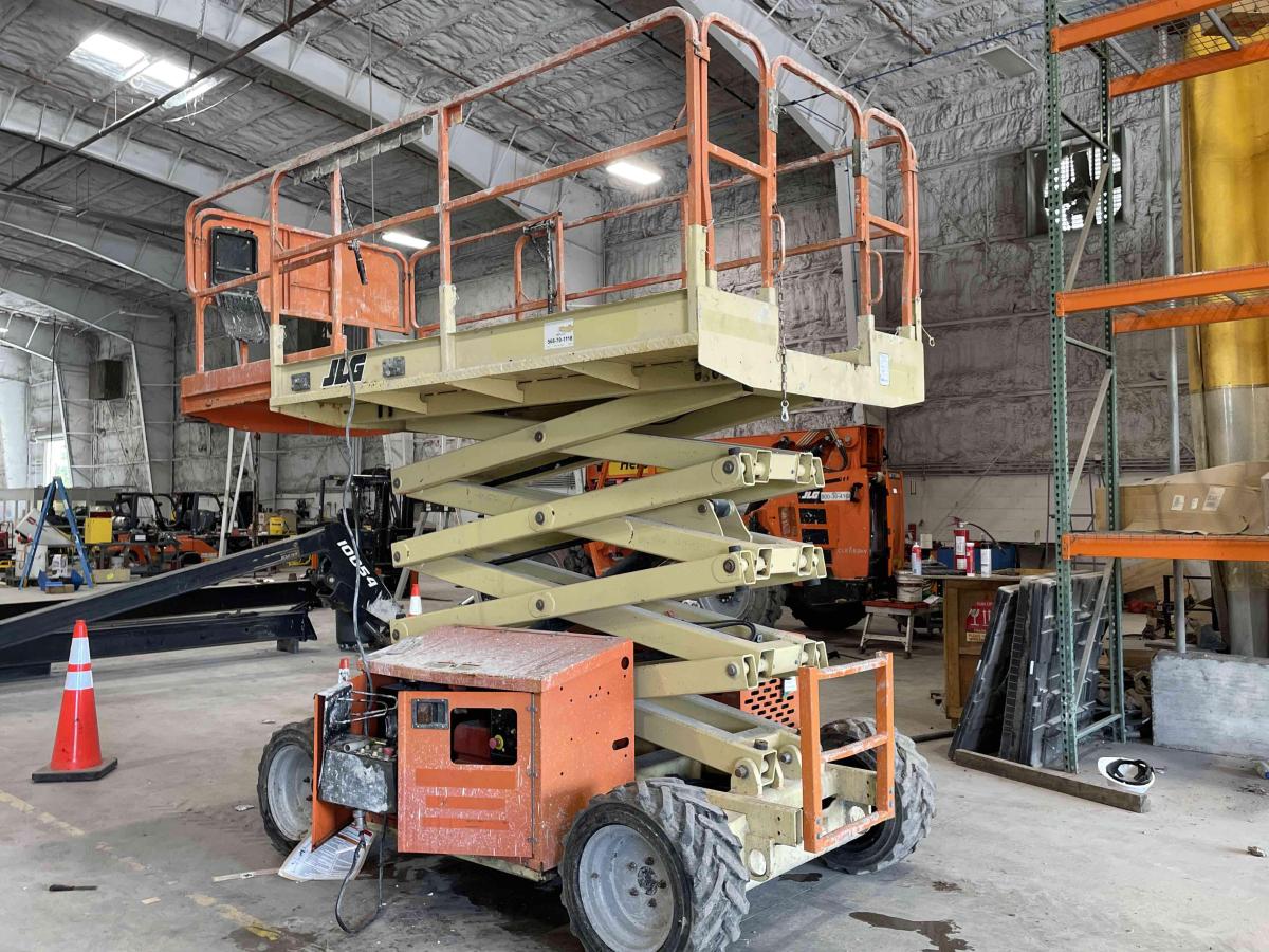 2017 JLG 260MRT