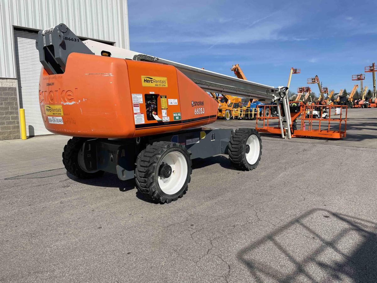 2021 Snorkel 660SJ