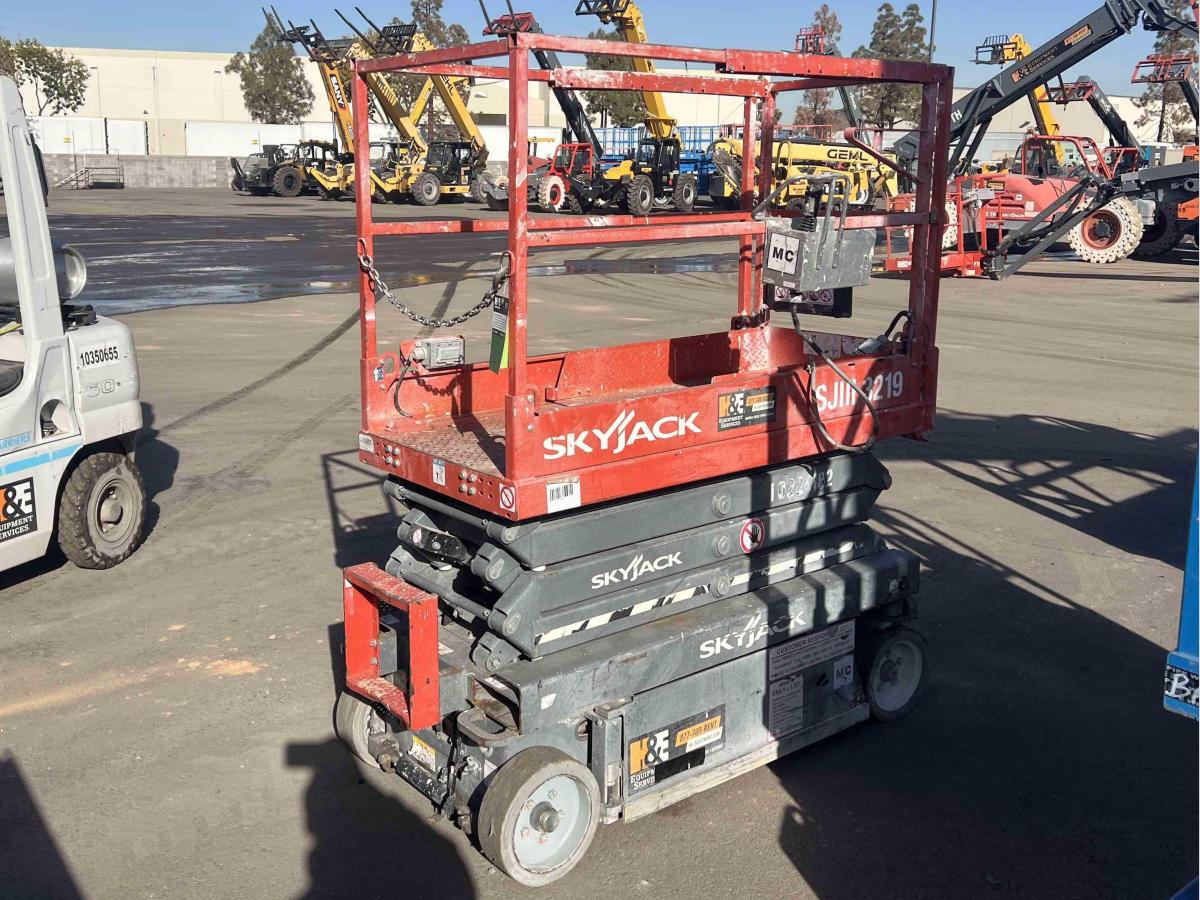 2017 Skyjack SJ3219
