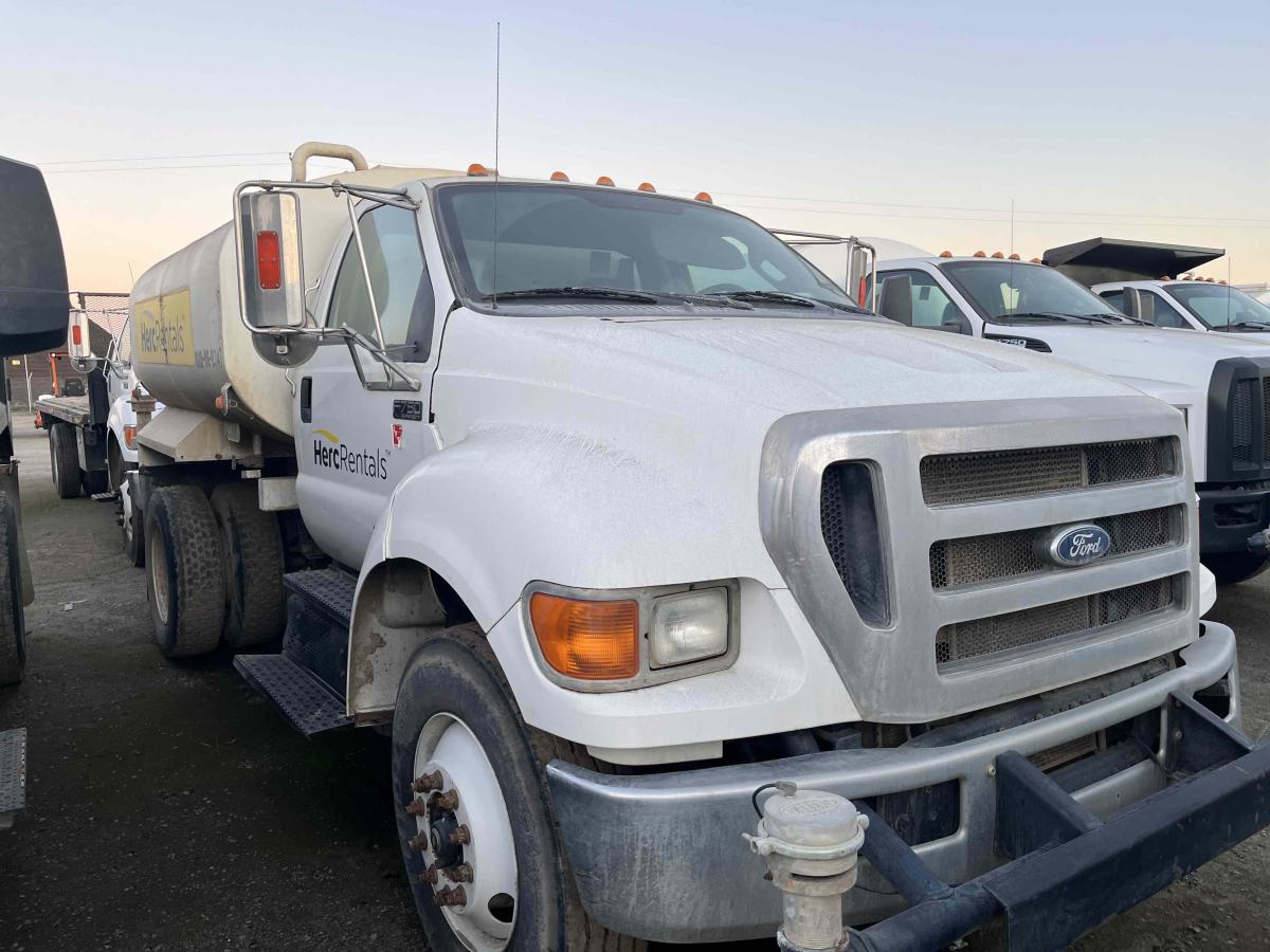 2015 Ford F750
