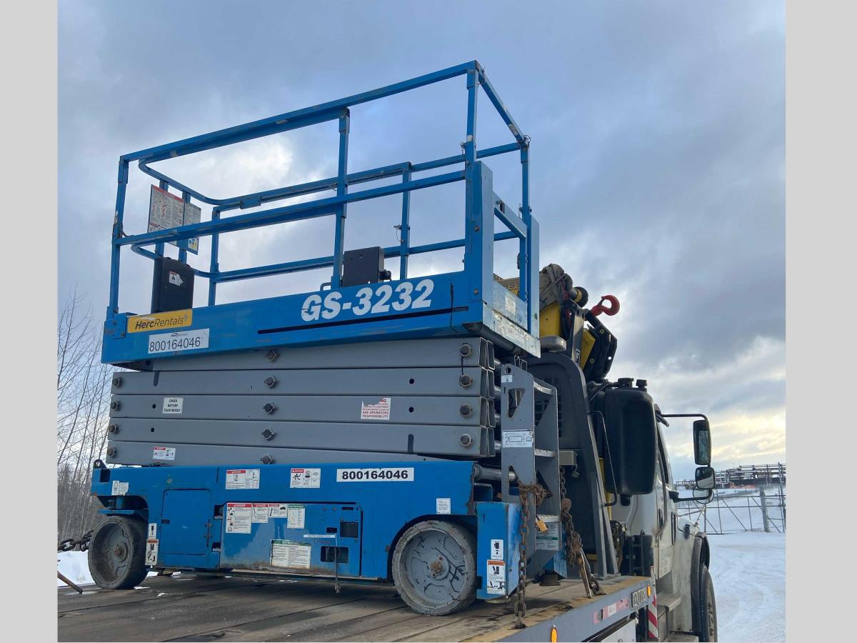 2017 Genie GS-3232