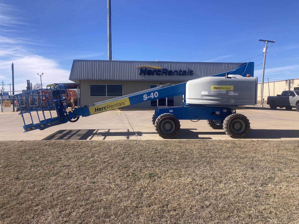 2018 Genie S-40