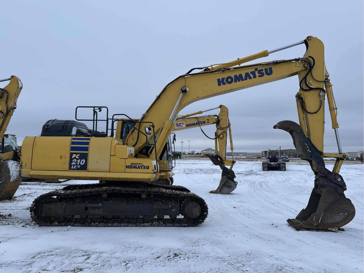 2017 Komatsu PC210LC-11