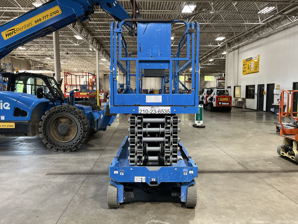 2019 Genie GS-4047-2