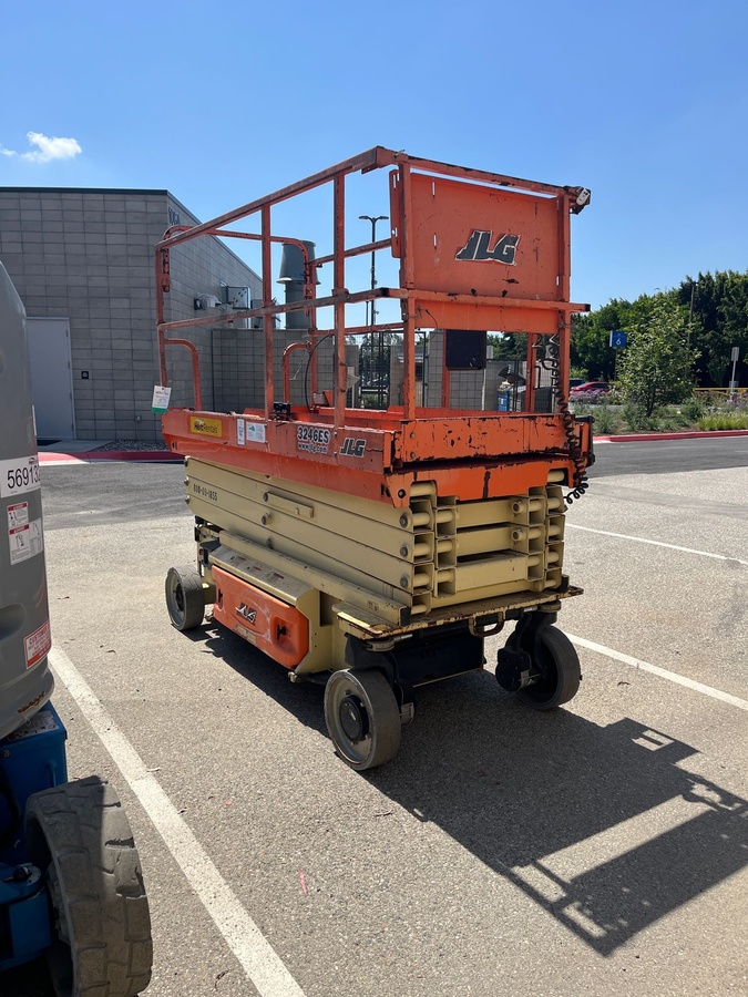 2016 JLG 3246ES-4