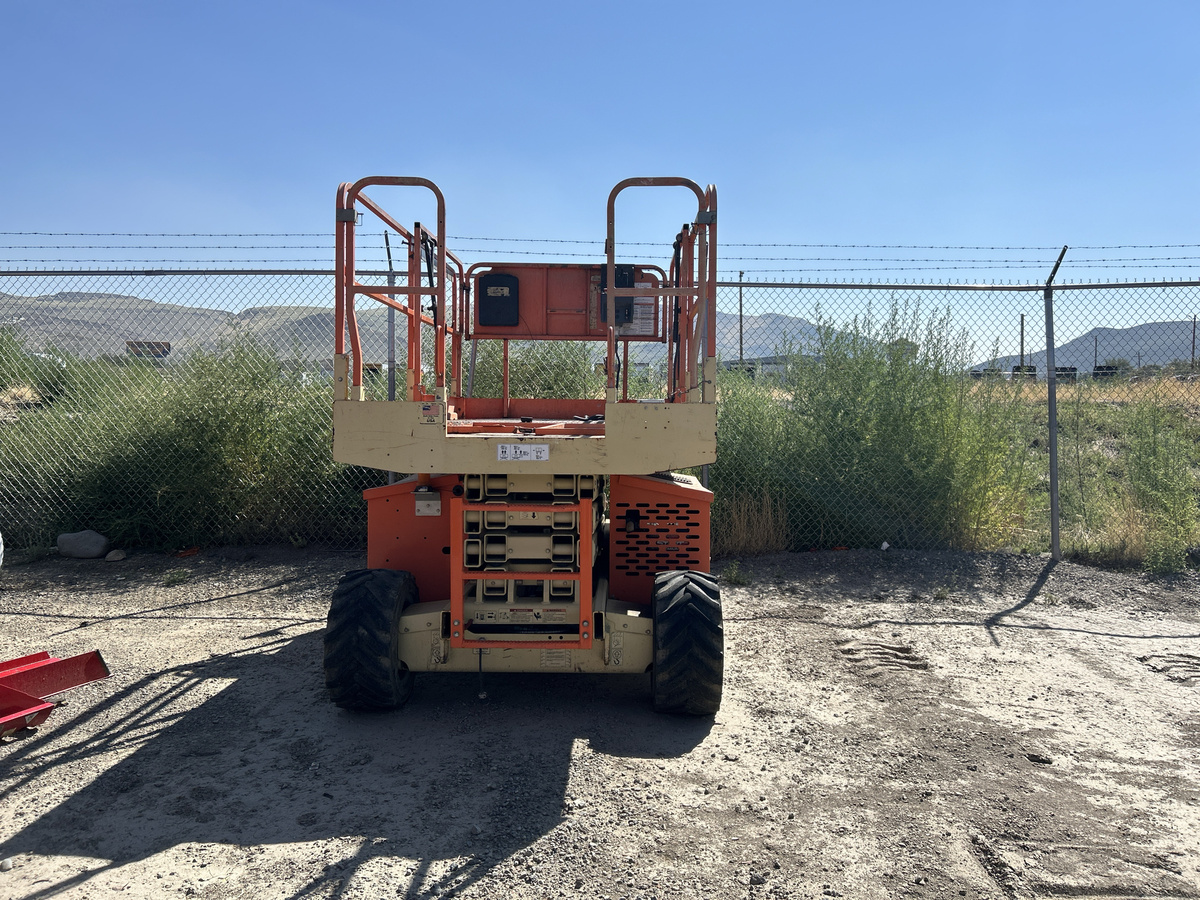 2017 JLG 260MRT-2
