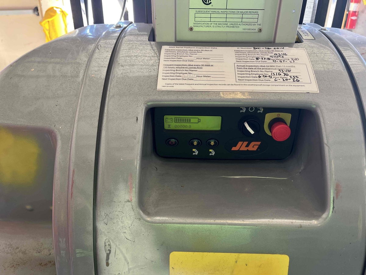 2018 JLG 20MVL-6