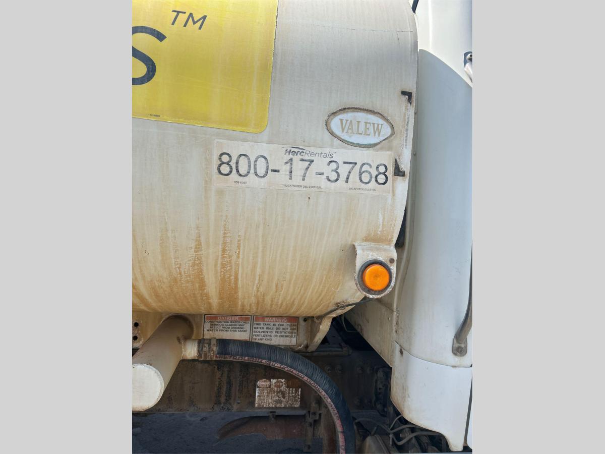2018 Freightliner M2106-5