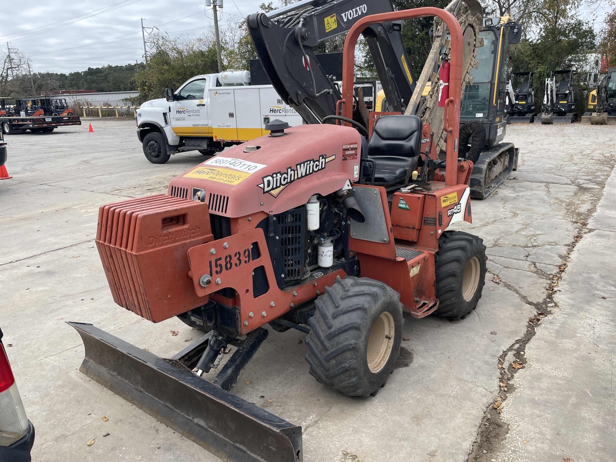 2015 Ditch Witch RT45