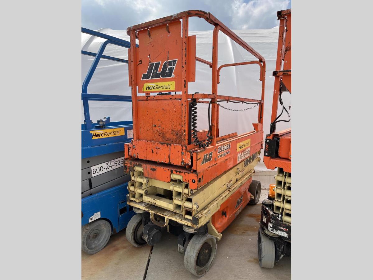 2016 JLG 1930ES