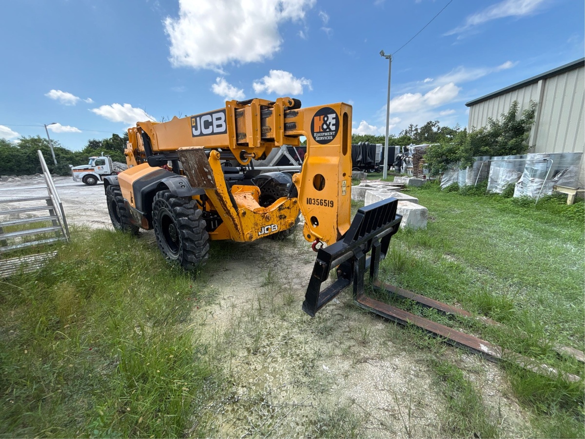 2022 JCB 512-56-2