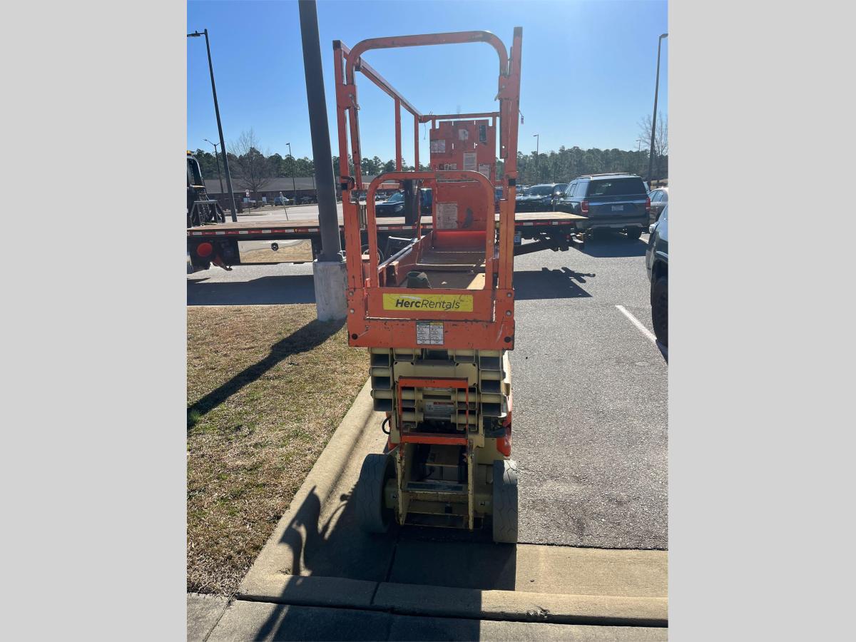 2016 JLG 2632ES
