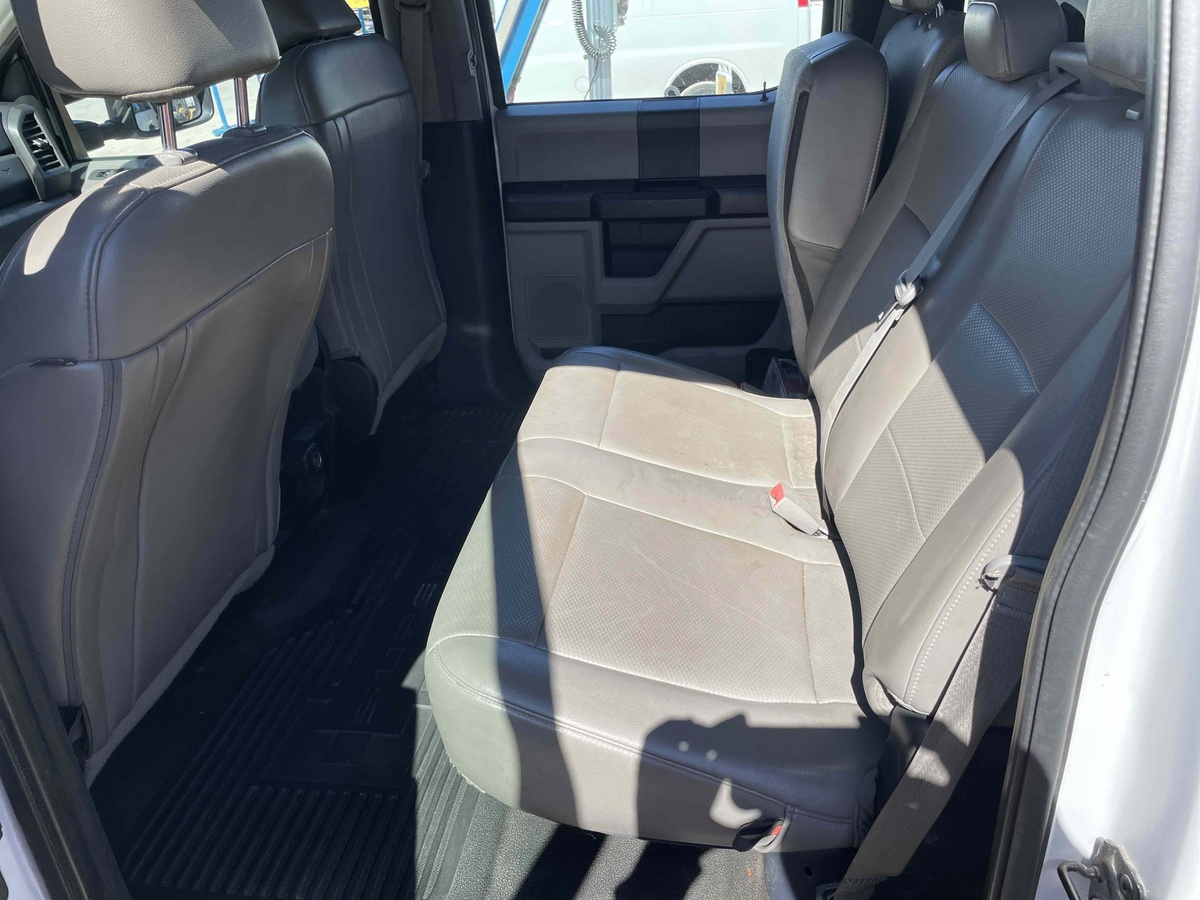 2019 Ford F550-8