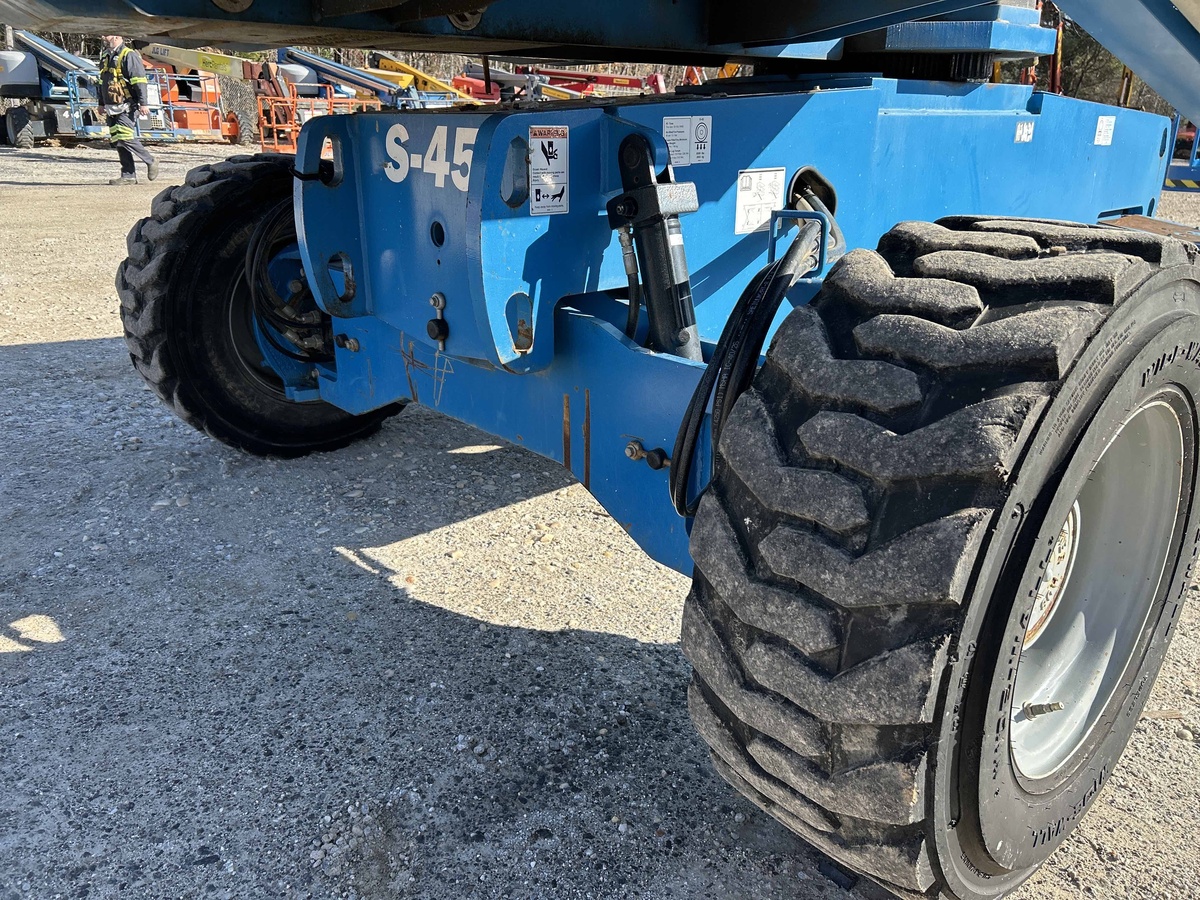 2018 Genie S-45-9