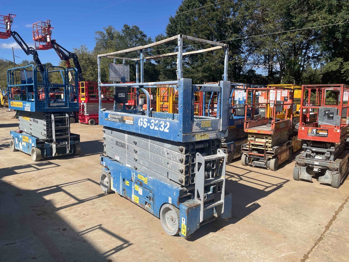 2018 Genie GS-3232-6