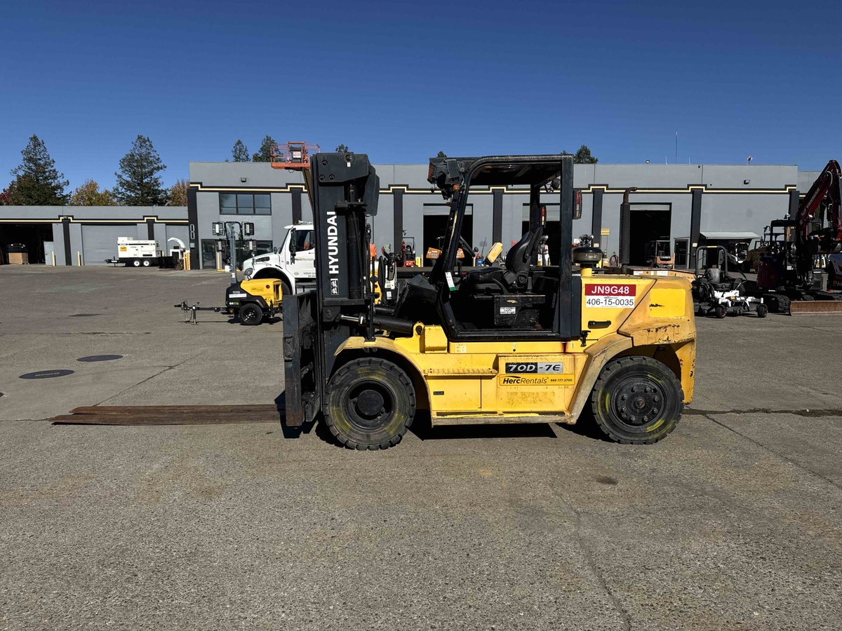 2013 Hyundai 70DS-7E