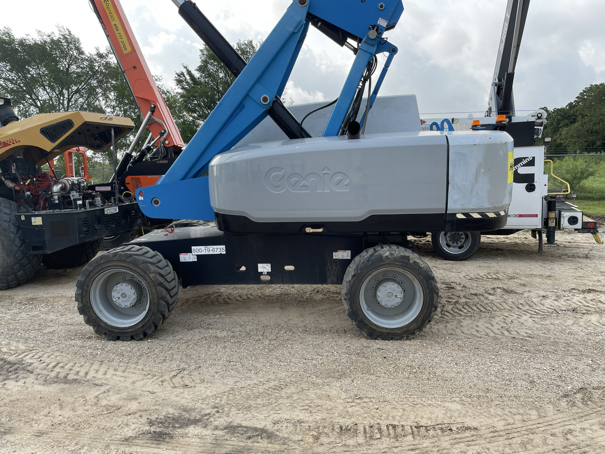 2018 Genie S-85XC-2