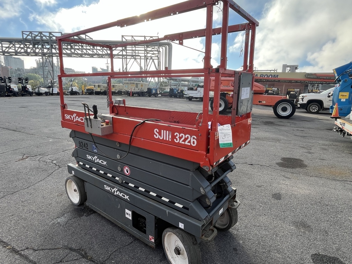 2018 Skyjack SJ3226-2