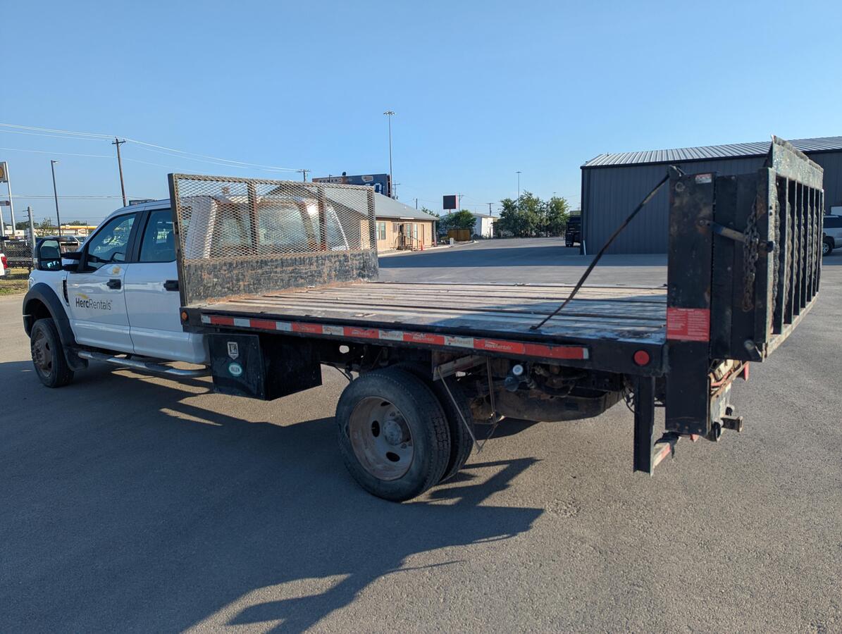 2018 Ford F550-4