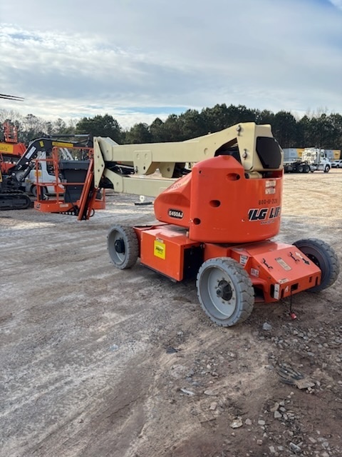 2016 JLG E450AJ-4