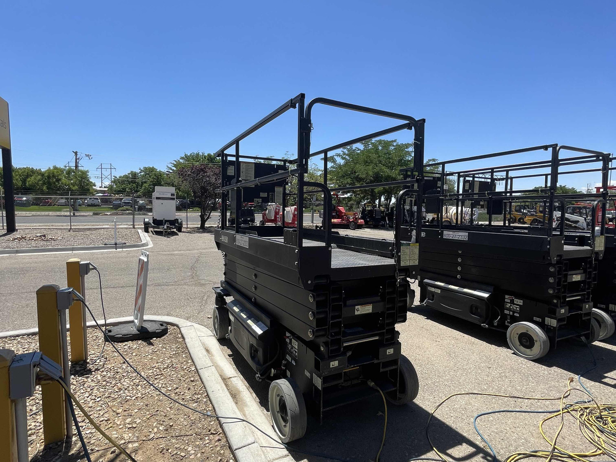 2019 JLG 3246ES