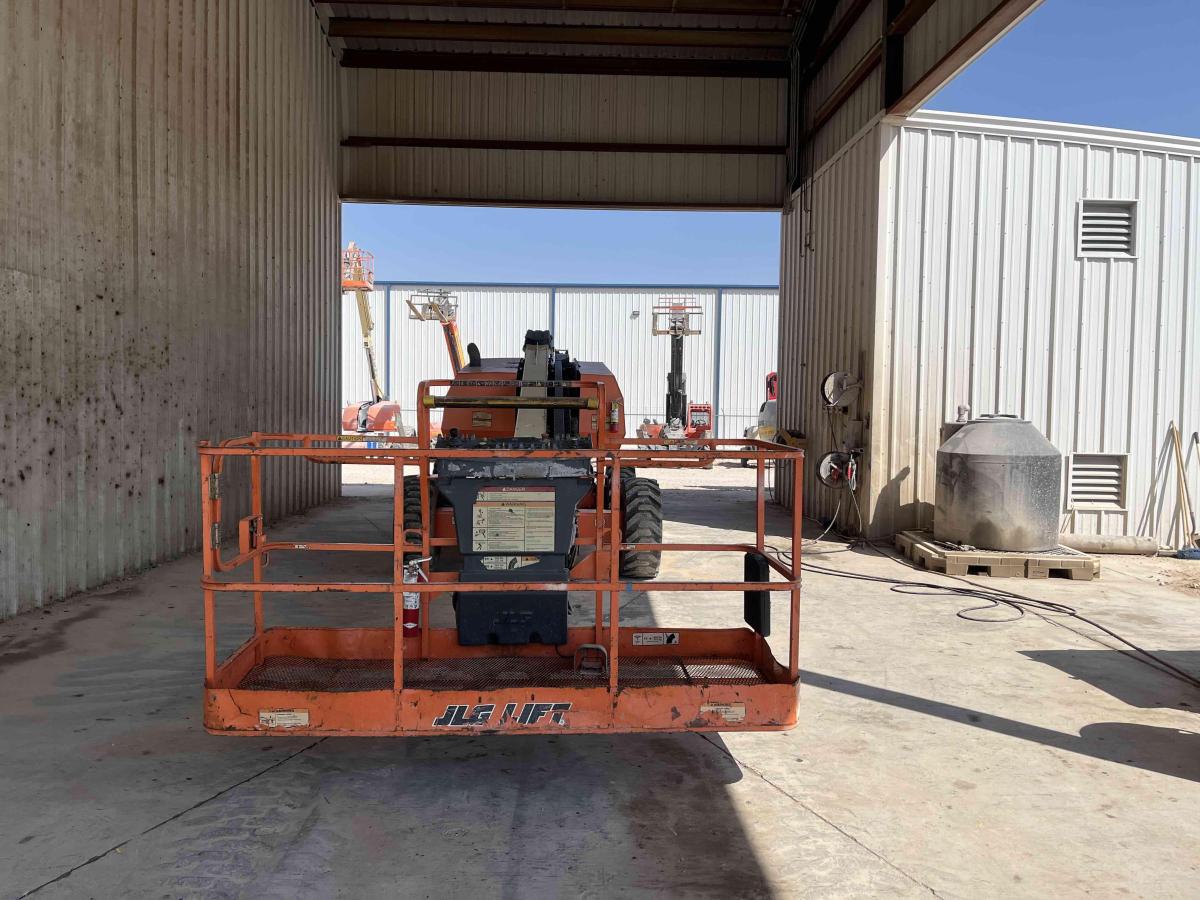 2016 JLG 600S