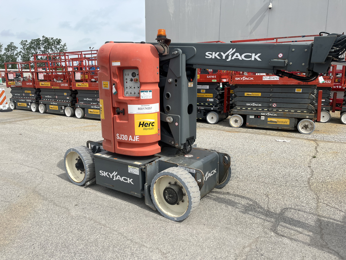 2017 Skyjack SJ30 AJE-4