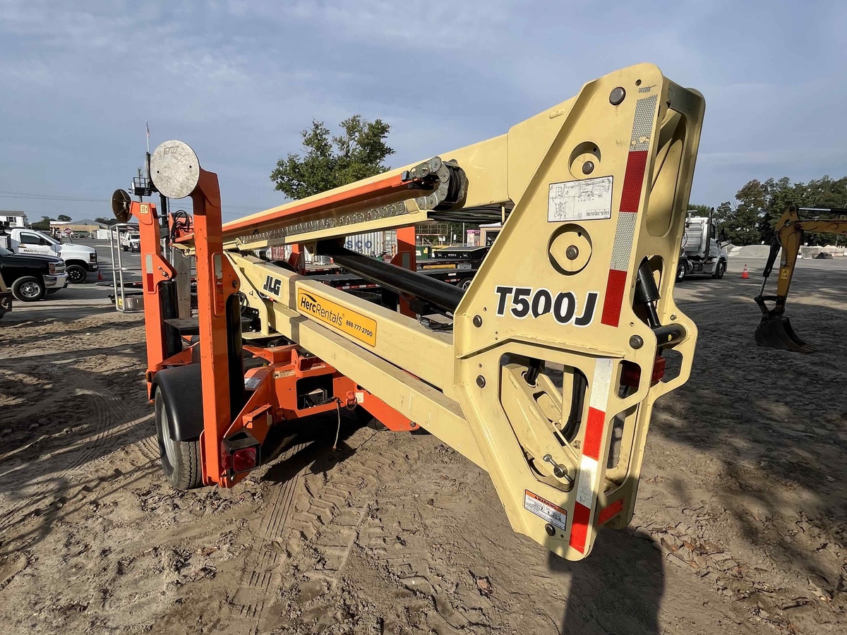 2018 JLG T500J-4