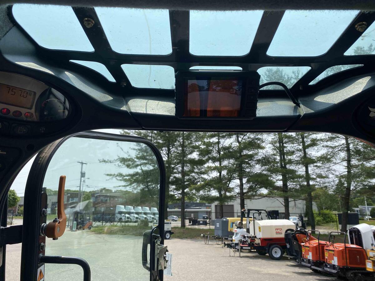 2021 Bobcat T595-8