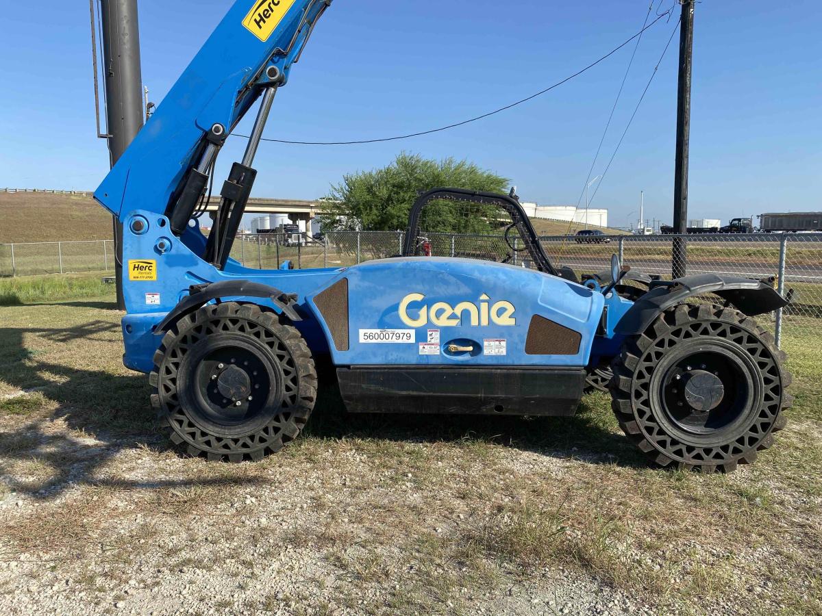 2016 Genie GTH 844