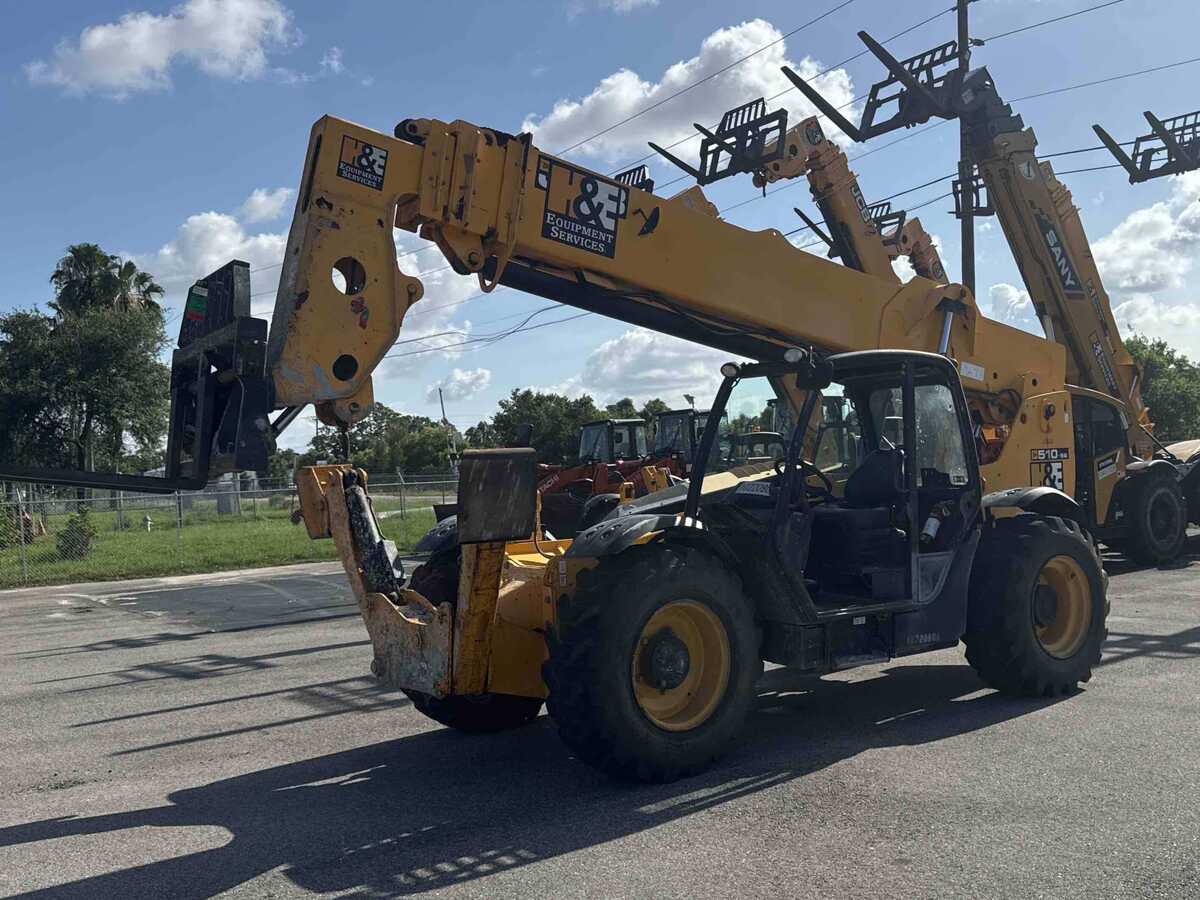 2017 JCB 510-56