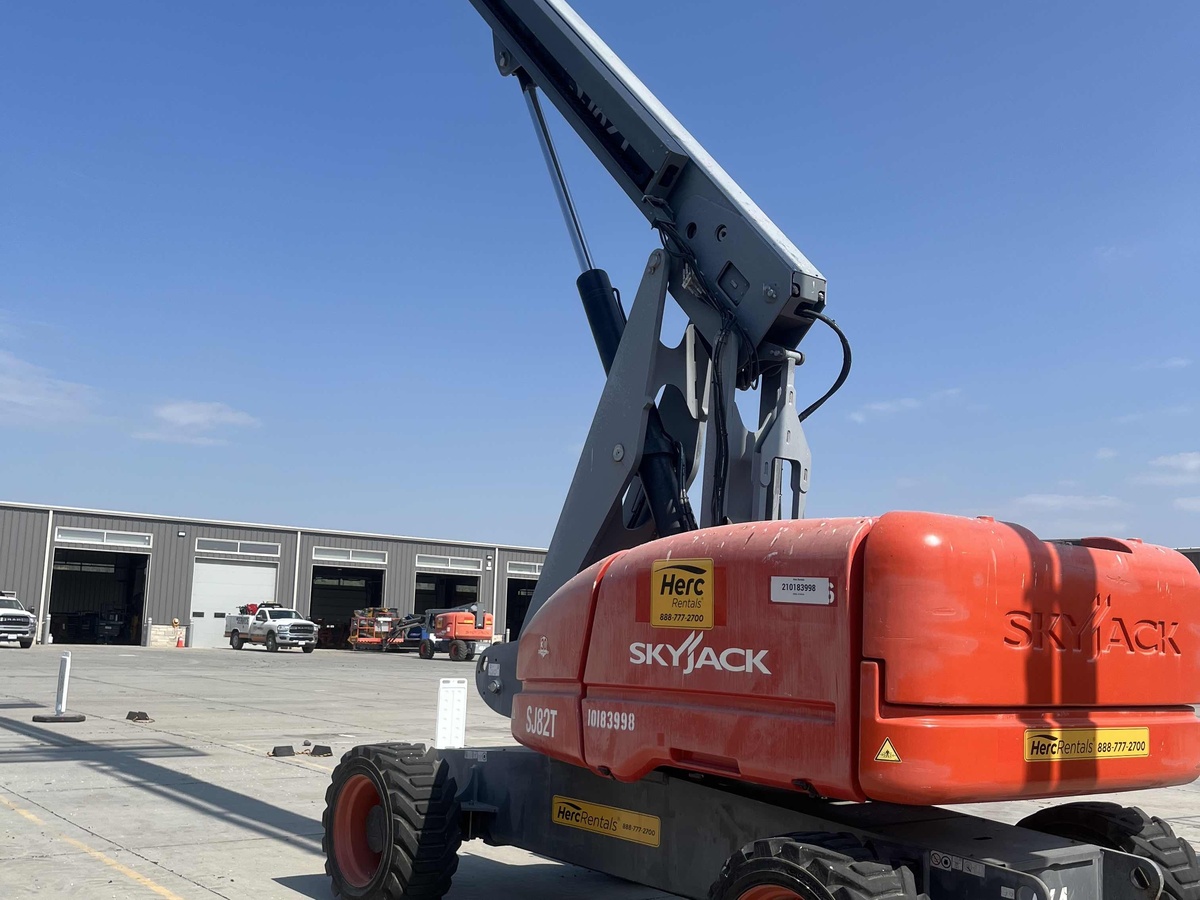 2015 Skyjack SJ82 T-2