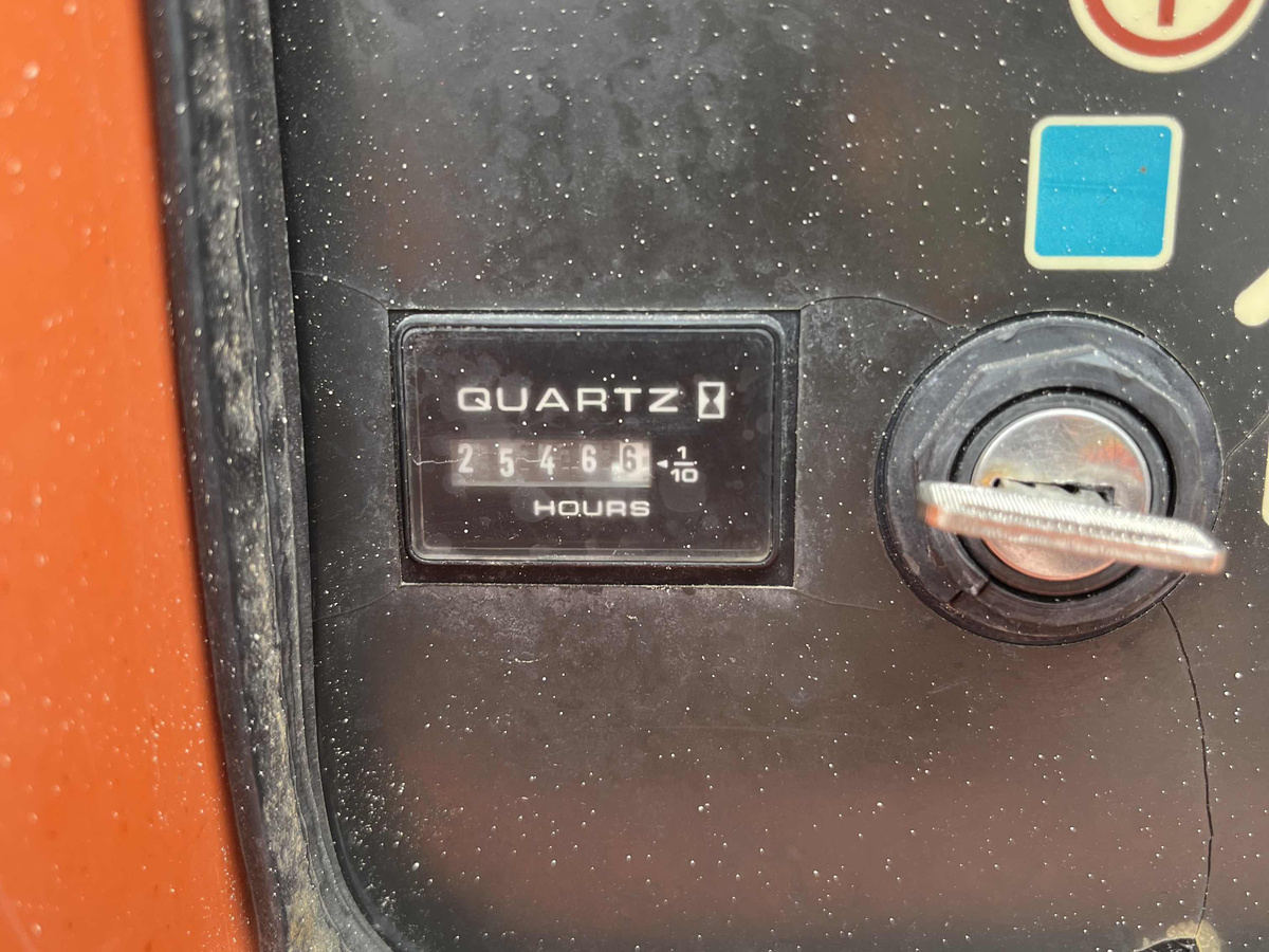 2017 JLG 600AJ-7