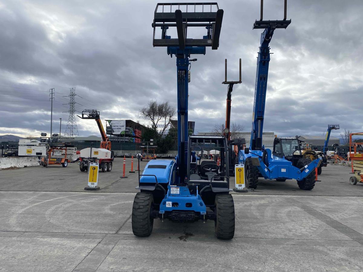 2017 Genie GTH-5519