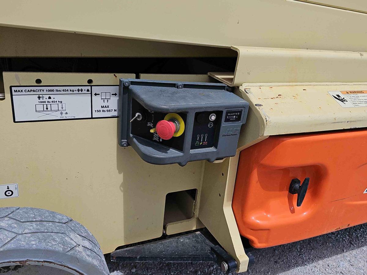 2018 JLG 2646ES