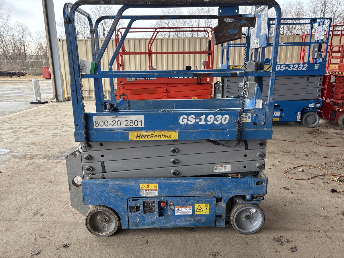 2018 Genie GS-1930
