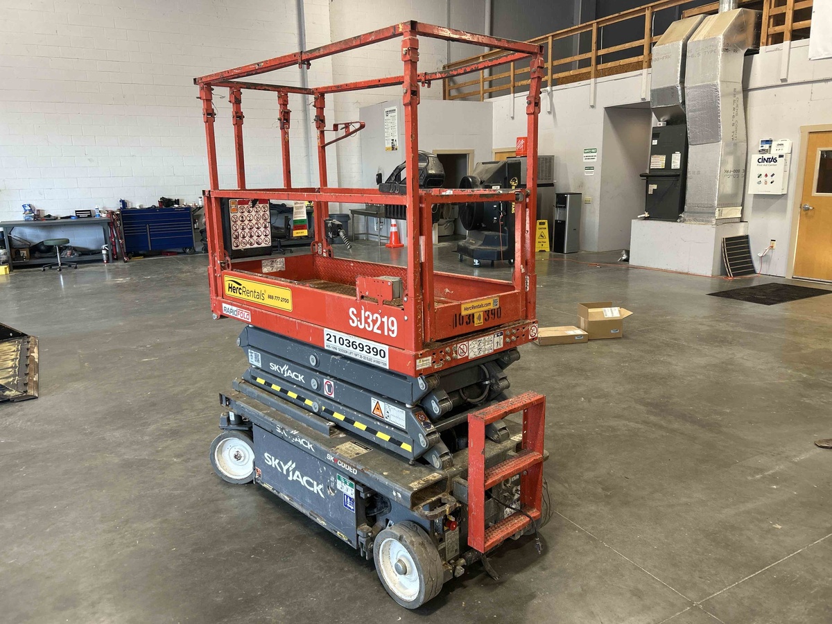 2022 Skyjack SJ3219-2