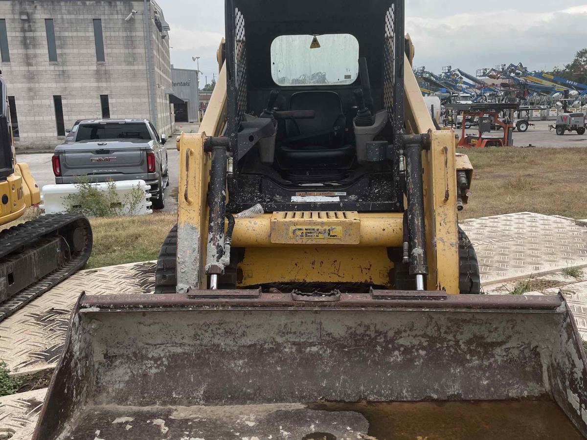 2019 Gehl RT215