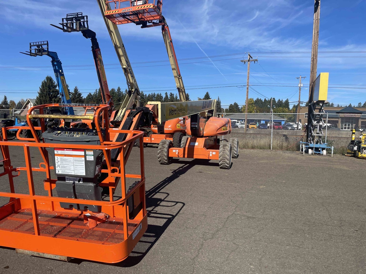 2018 JLG M600JP-2