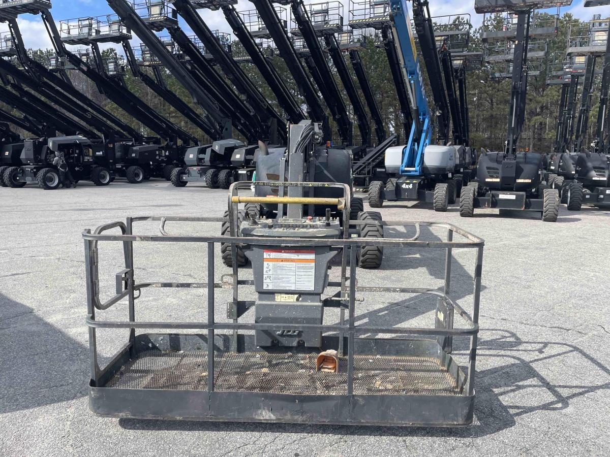 2015 JLG 600AJ