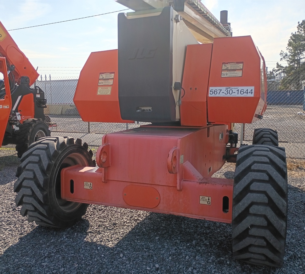 2015 JLG 800AJ-4