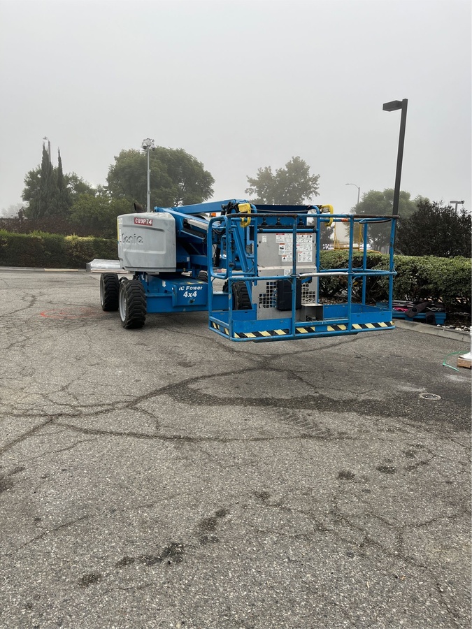 2018 Genie Z-45/25J RT