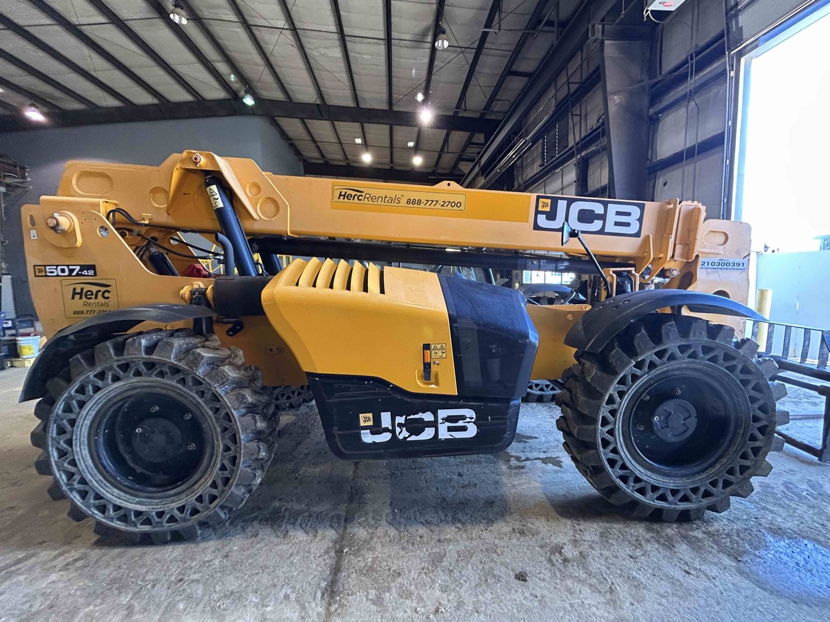2020 JCB 507-42-1