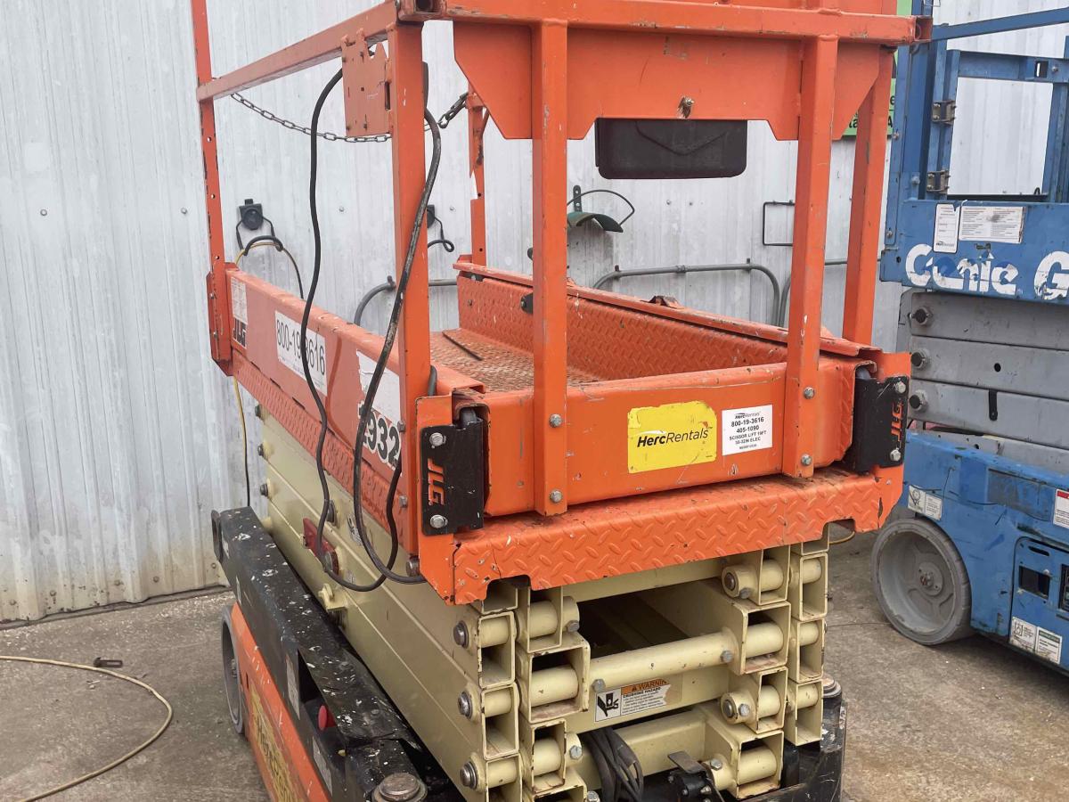2018 JLG 1932R