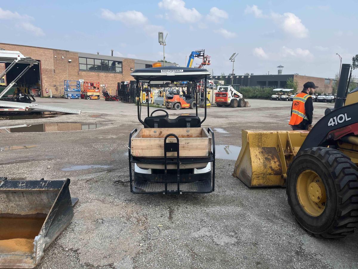 2021 Cushman Shuttle 2+2-3