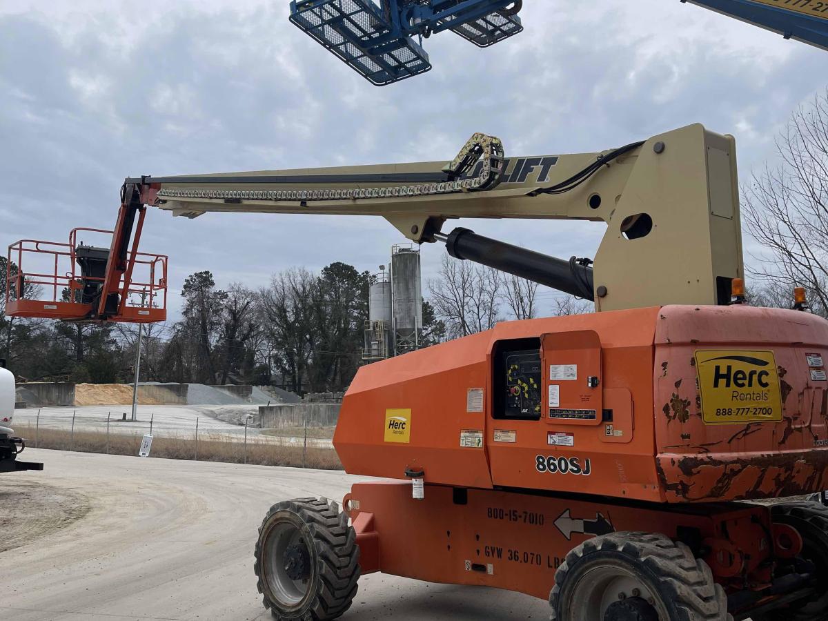 2017 JLG 860SJ