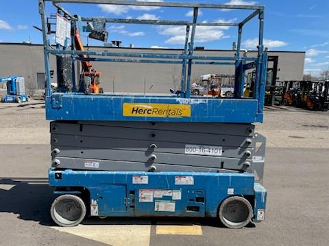 2017 Genie GS-3232
